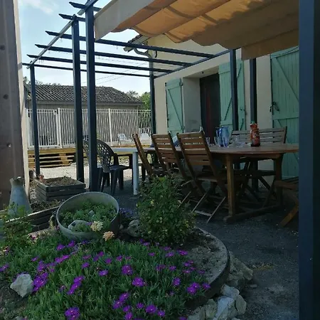 度假居 